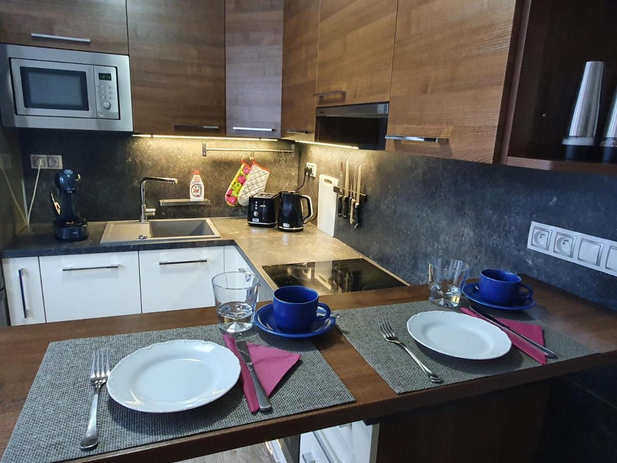 Family Apartman Kovářská Eksteriør bilde