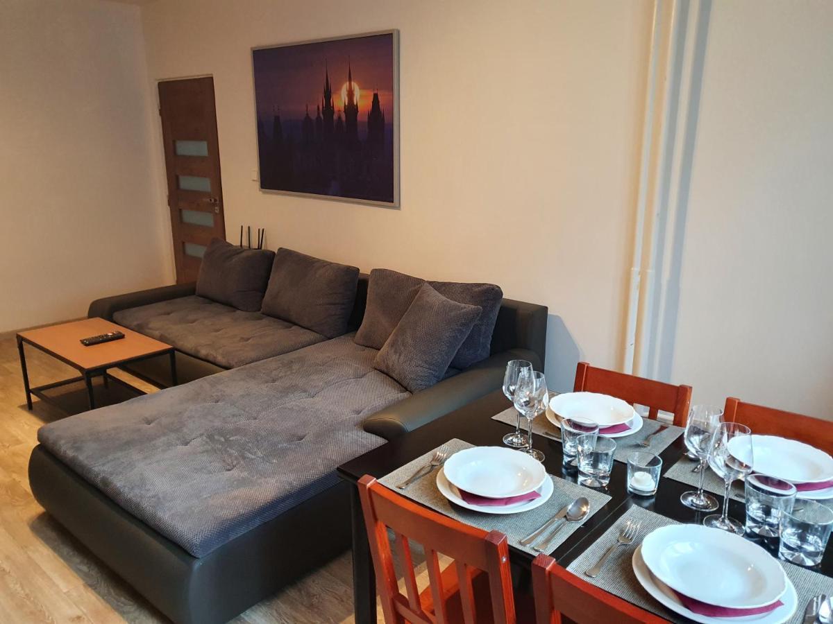 Family Apartman Kovářská Eksteriør bilde